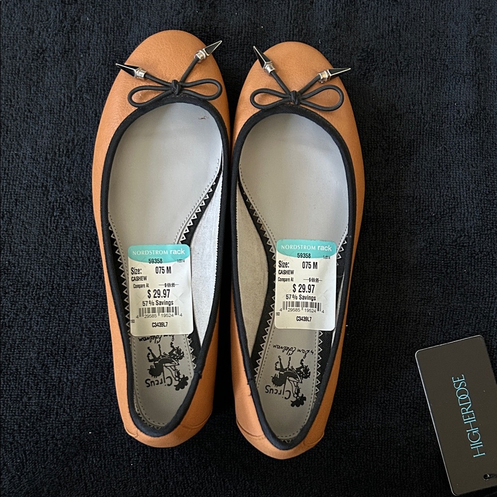 Circus by Sam Edelman Tan and Black Ballet Flats